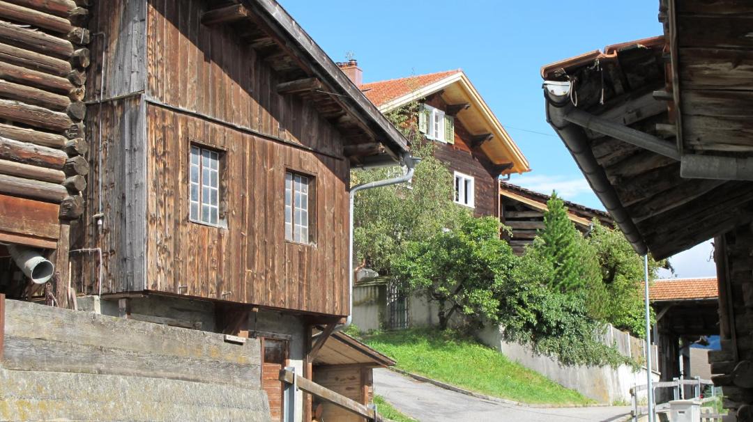 Photo of Buildings in Castiel