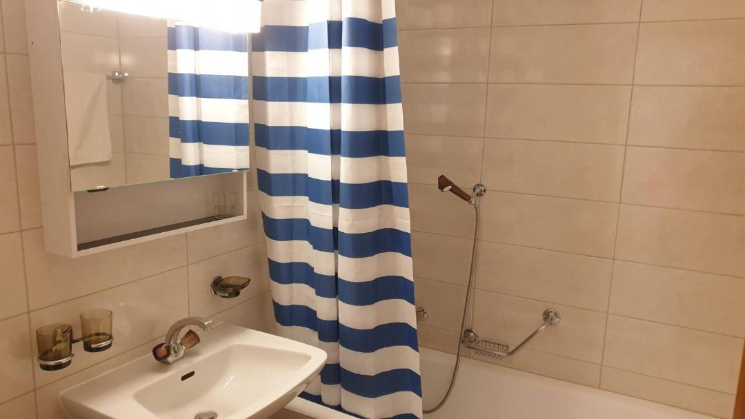 Photo of Bathroom in Vex