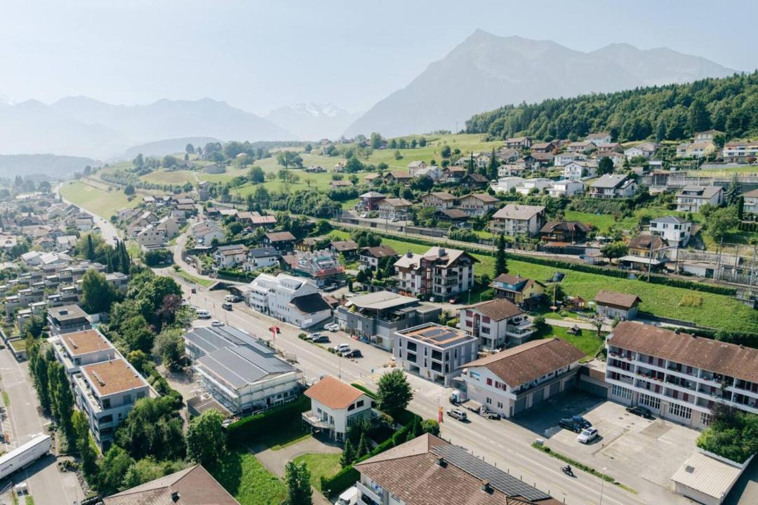 Photo of Others in Einigen
