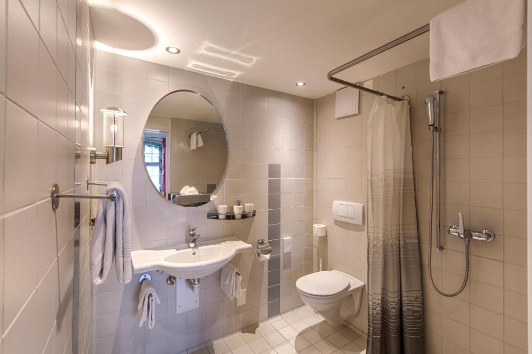 Photo of Bathroom in Durrenroth