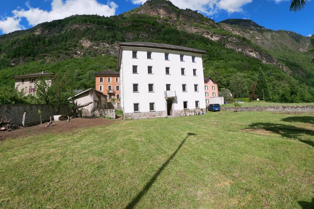 Photo of Others in Malvaglia-dagro