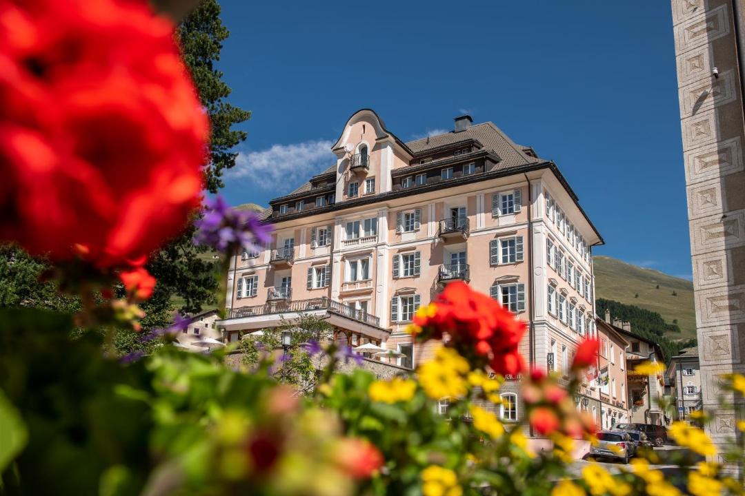 Photo of Buildings in Zuoz