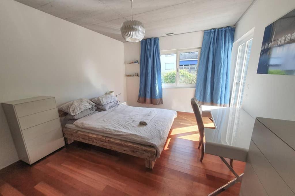 Photo of Bedroom in District 8