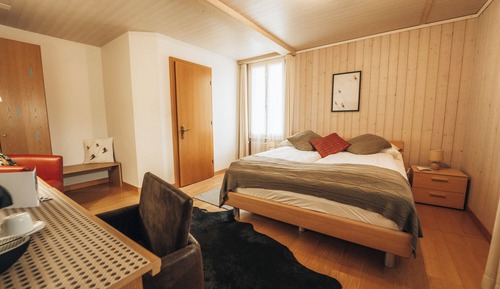 Comfort-Doppelzimmer, 1 Queen-Bett, Berg- und Dorfblick