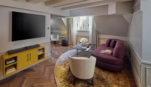 Suite, 1 King Bed (Orsini)