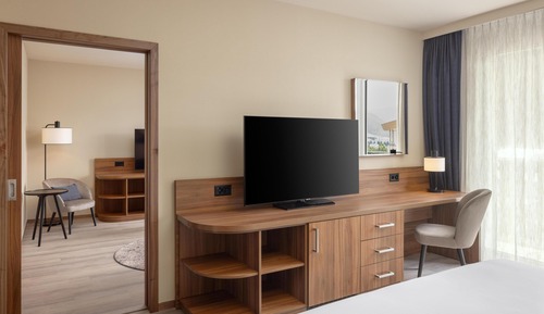 Junior Suite, 1 King Bed