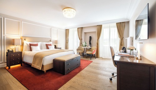 Design Room, 1 King Bed, Lake View (Design Superior Lake View)