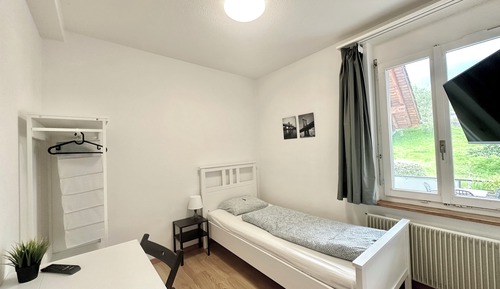 Einzelzimmer mit Allgemeinbad