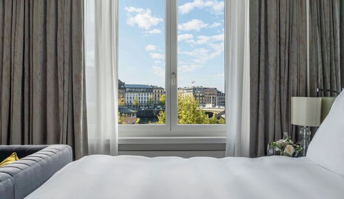 Mandarin, Room, River View