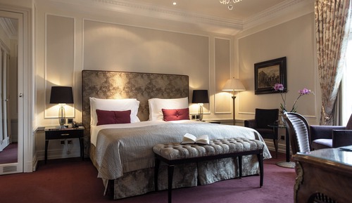 Suite, Tower