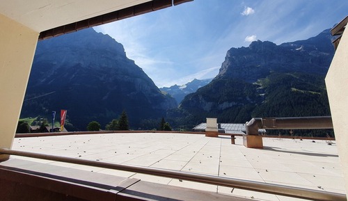 Double Room with partial Eiger view, Balcony