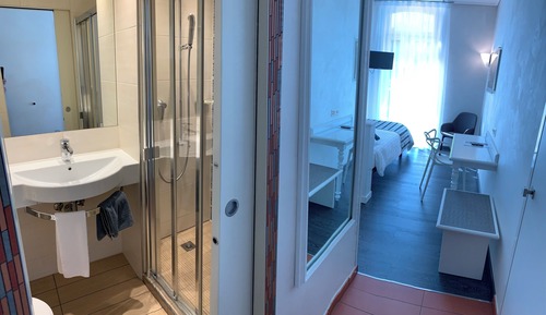 Comfort Single Room