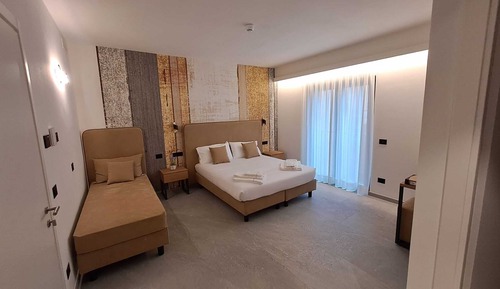 Classic Triple Room