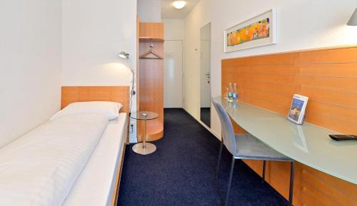Classic Single Room