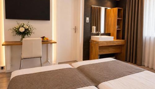 Double Room with Mountain View