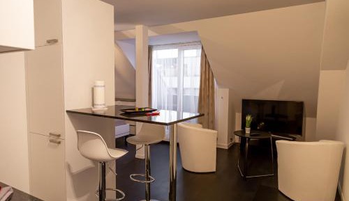 Studio Apartment with Balcony