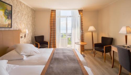 Double Room with Lake View