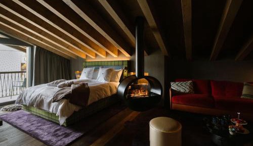 Roof Suite