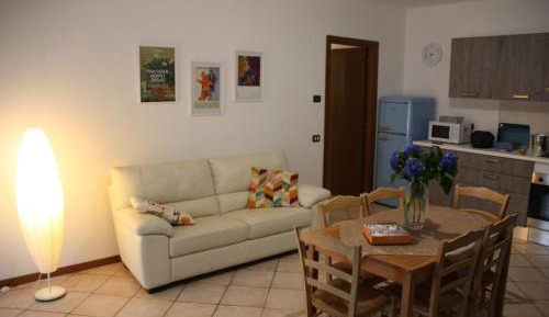 One-Bedroom Apartment with Balcony