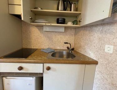 Apartment with Shower