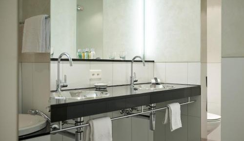 Deluxe Duplex Suite
