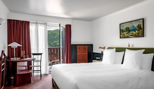 Superior Double or Twin Room with Terrace
