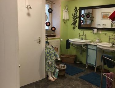 Single Room with Shared Bathroom
