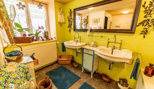 Double Room with Shared Bathroom