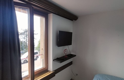 Veytaux House | Castel View