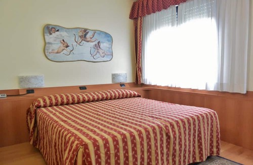 Merate Hotel | Hotel Melas