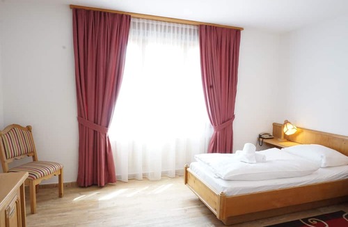 Rohr Hotel | Hotel Sternen