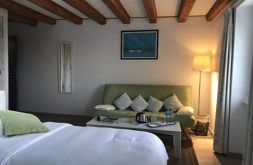 Dully Hotel | Auberge de Dully