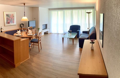Tavanasa Hotel | Alpenlodge Val Gronda