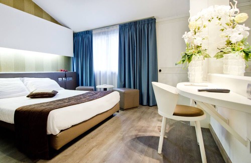 Corgeno Hotel | Green Hotel Motel