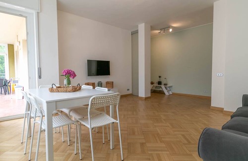 Lecco Apartment | Turati Family Apartment