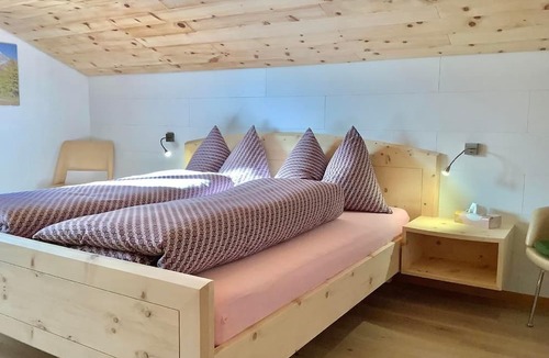 Li Curt Apartment | Sunny 2.5-room flat in a quiet location