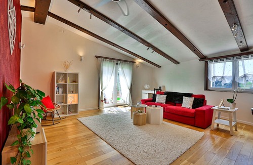 Siviriez Cottage | La Maisonnette Enchantée