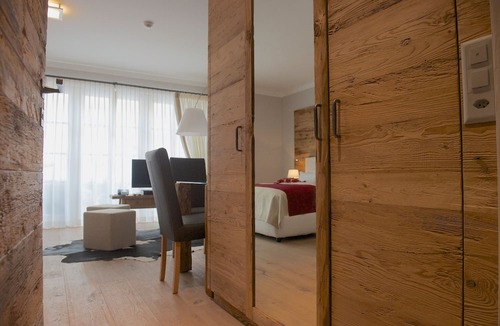 Celerina-Schlarigna Hotel | Hotelino Petit Chalet