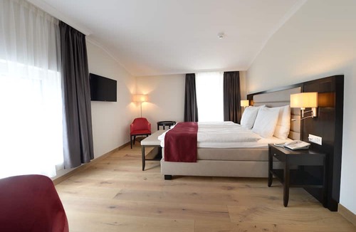 Yverdon-les-Bains Hotel | Hôtel La Prairie, Swiss Bike Hotels