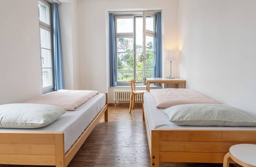 Horgen District Hostel | Youth Hostel Richterswil