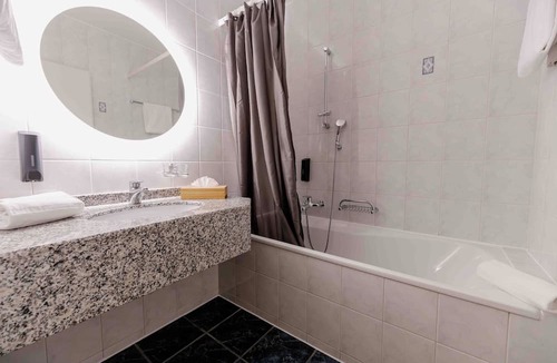 La Tour-de-Treme Hotel | Hôtel du Cheval Blanc - City Center
