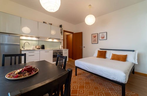 Como Apartment | San Giovanni Orange Studio by Wonderful Italy
