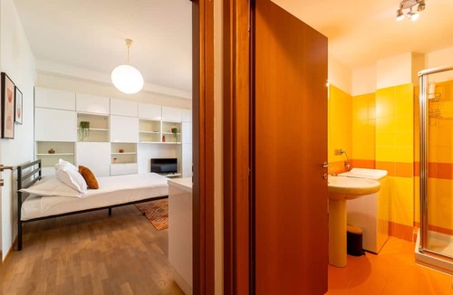 Como Apartment | San Giovanni Orange Studio by Wonderful Italy