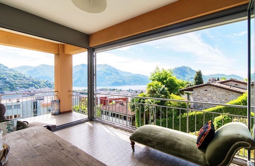 Massagno Apartment | Large apartment with lake view terrace (Miravalle Lakeview)