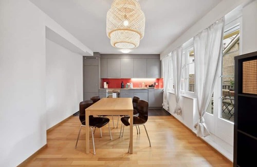 Old Town Apartment | Trendy 1 bedroom flat in the middle of town