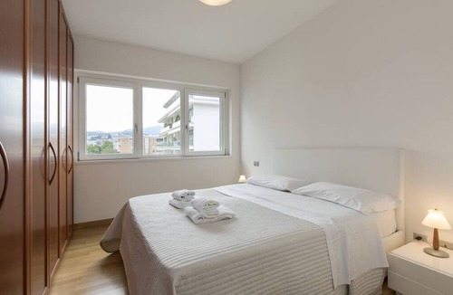 Lugano Apartment | Wonderful two-bedroom Apartment with a Bright Open Space in Lugano - PRESTIGE 34