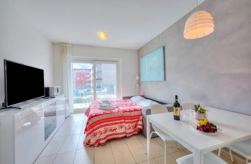 Lugano Apartment | Prestige du Lac 27 with Balcony and Parking, Lugano, Switzerland