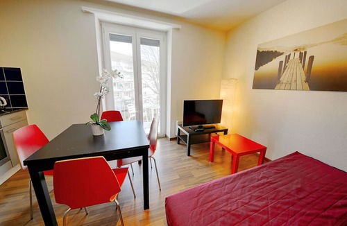 Oerlikon Apartment | ZH Raspberry l - Oerlikon HITrental Apartment