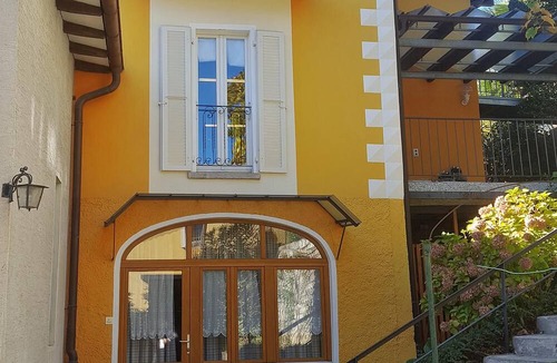 Castagnola Apartment | Rose