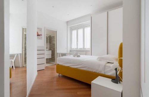 San Vittore Apartment | GuestHost - A modern and spacious 142 square meters apartment, perfect for five people, located on the second floor of a building with an elevator (NOT accessible to guests with disabilities).The property is just steps from the S. Agostino metro station,